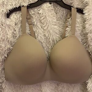 Cacique lightly lined t-shirt no-wire bra no wire 46 DD